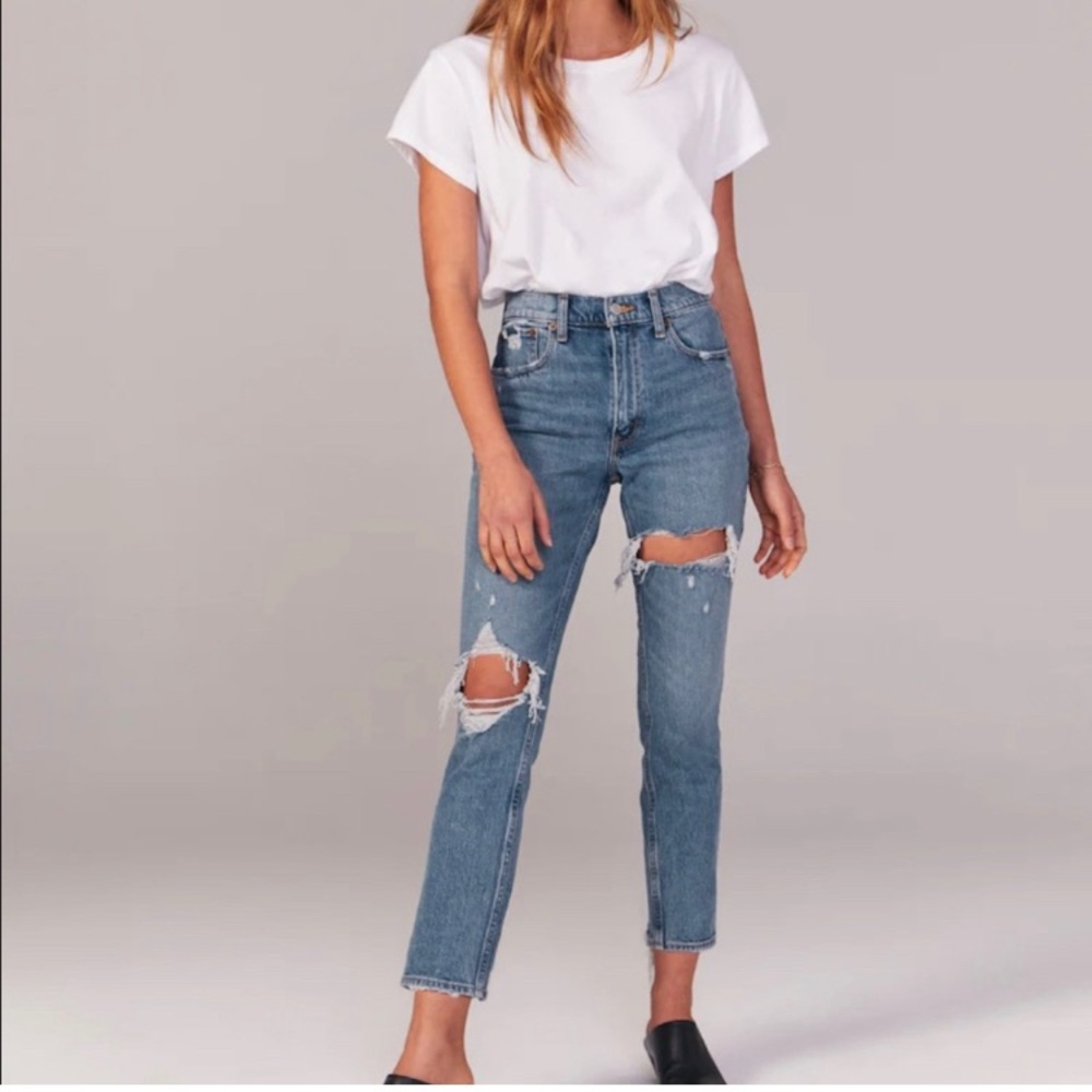 Abercrombie The Mom High Rise Jeans